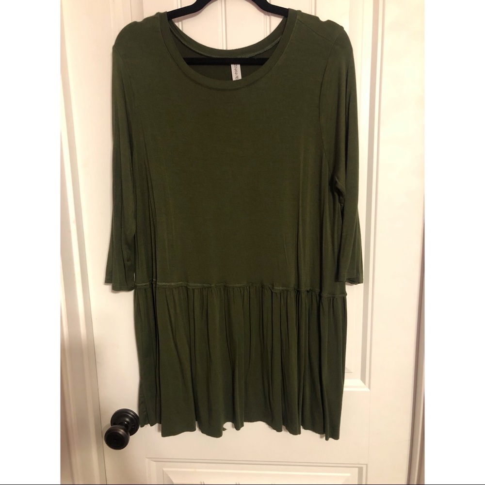 Peplum tee